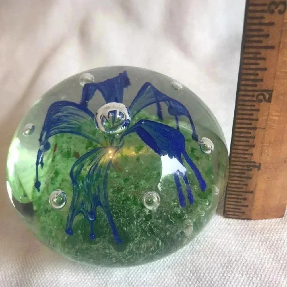 Beautiful artwork Glass Paperweight